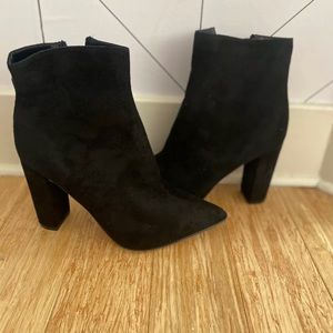 Women’s Ankle Boots Black Size 9